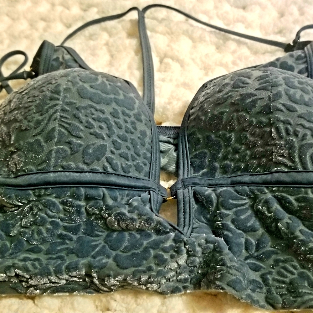 NEW VS Pink Velvet Bralette in blue